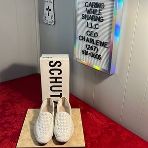 Brand New Alite Schultz Shoe